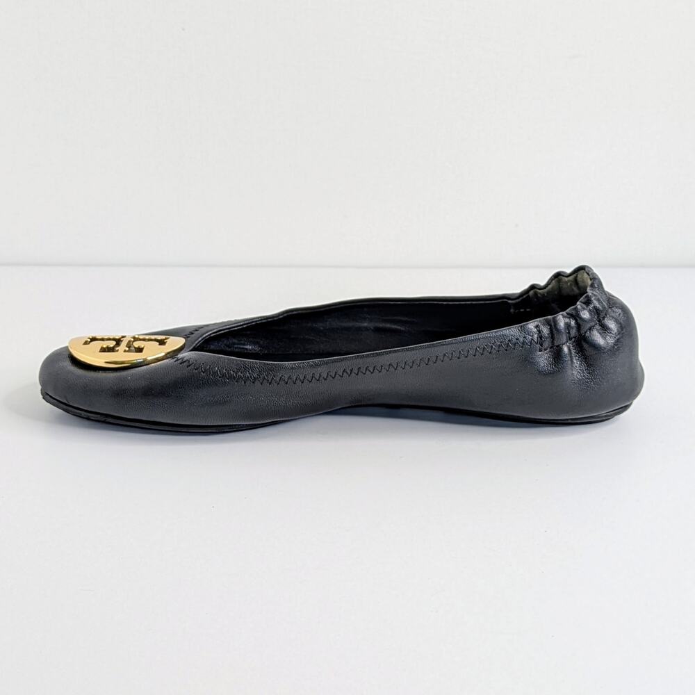 Tory Burch Minnie Travel Flats 8 Black Leather Gold Logo Ballet Designer GUC - Picture 10 of 14